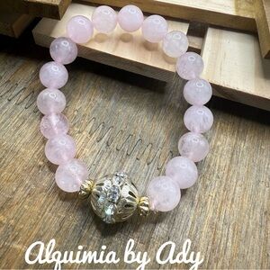 Pink gemstones/healing crystals beaded handmade bracelet chunky